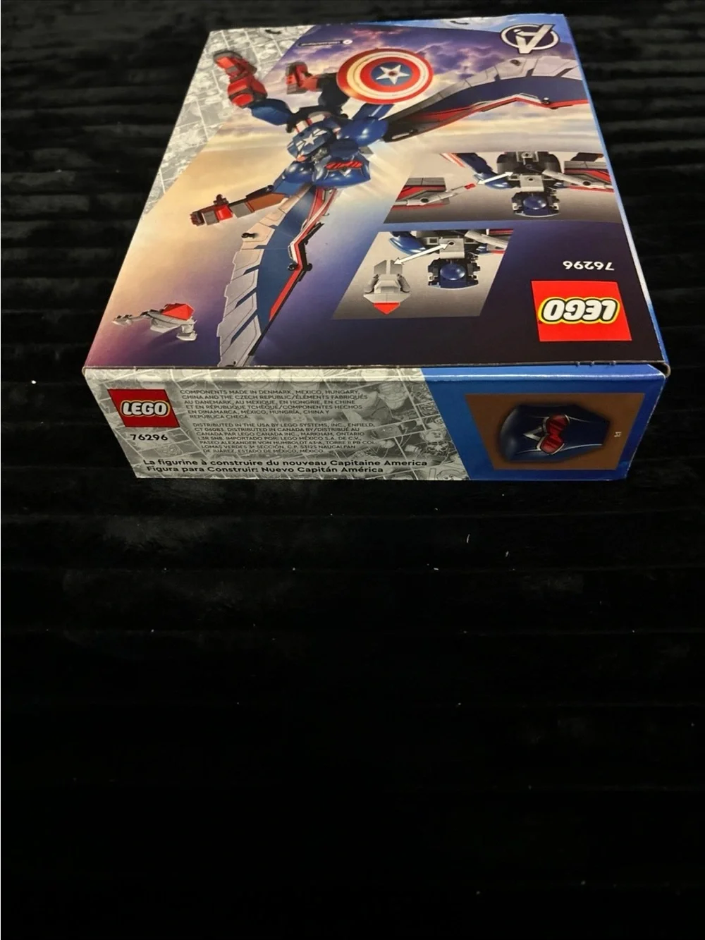 Lego Marvel Captain America Mech - Red, Blue, White